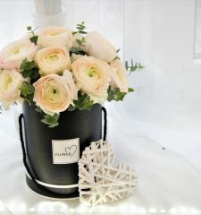 Коробка с цветами Зефирное облако